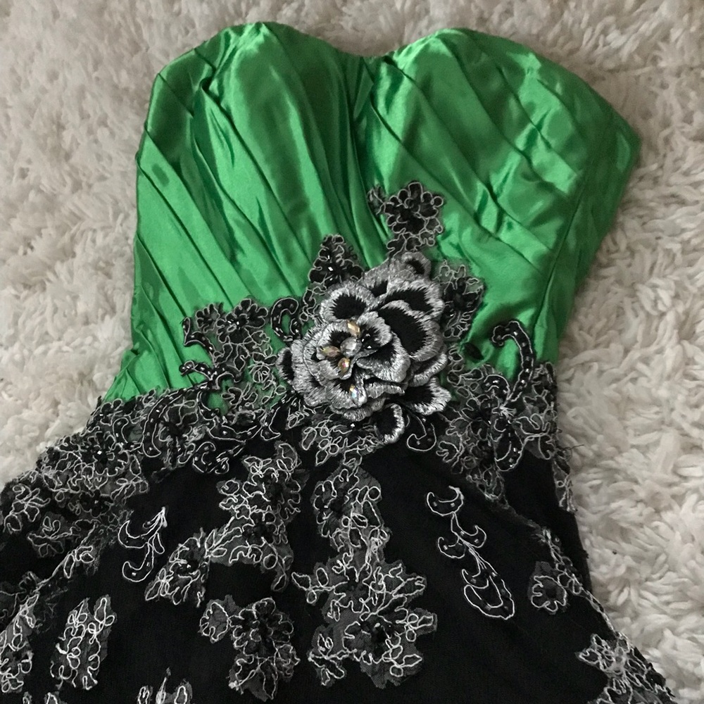 Gorgeous green and black prom dress